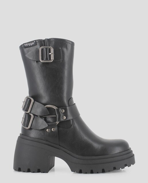 Imagem 0 de Botas de Cano Médio com Detalhe de Metal