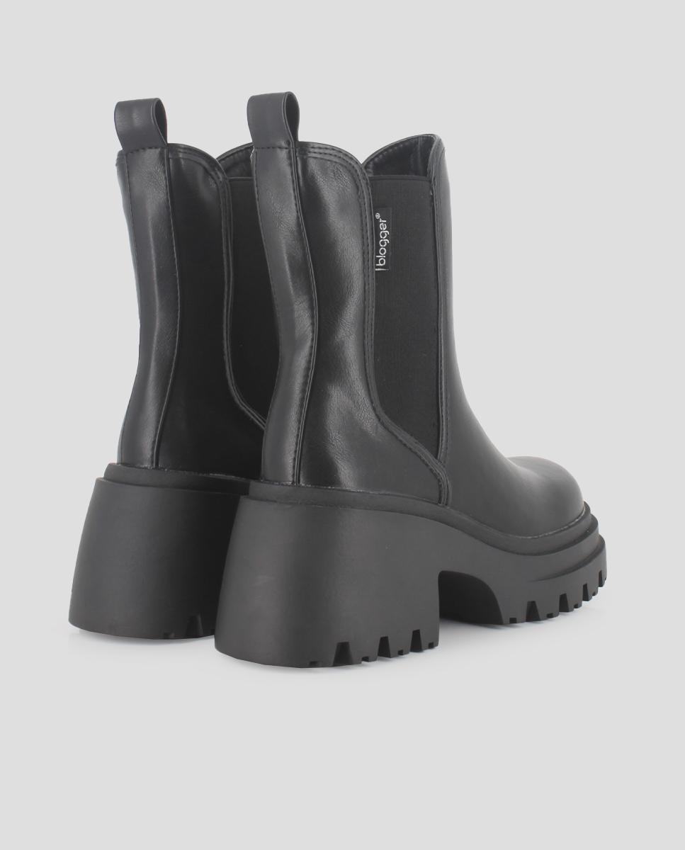 Botins com Elásticos e Tacão Largo Preto-3
