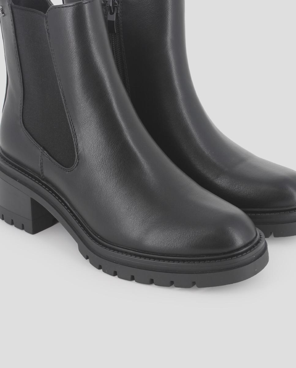 Botins Tipo Chelsea com Salto Largo Preto-4
