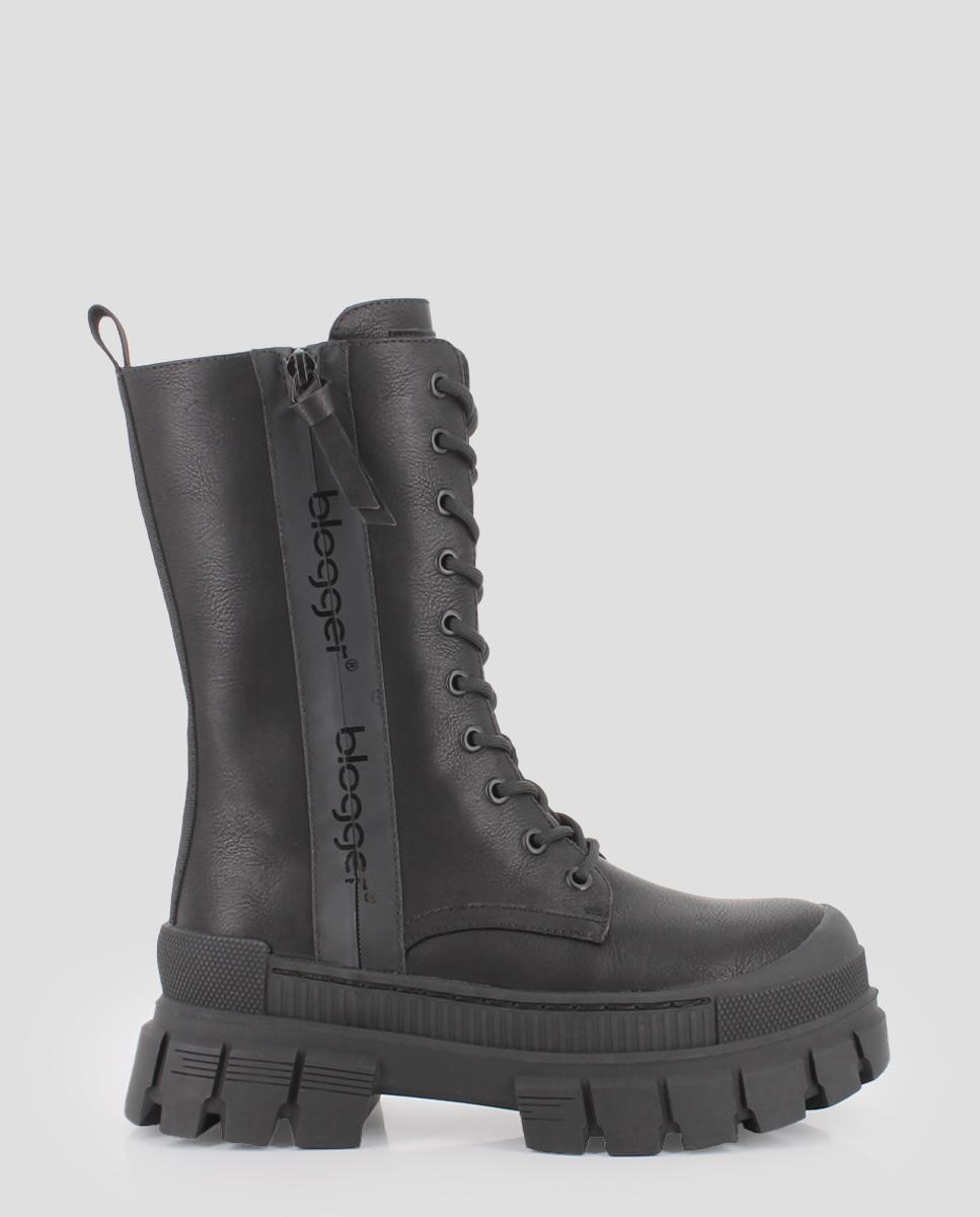 Imagem 0 de Botas de Cano Médio com Atacadores