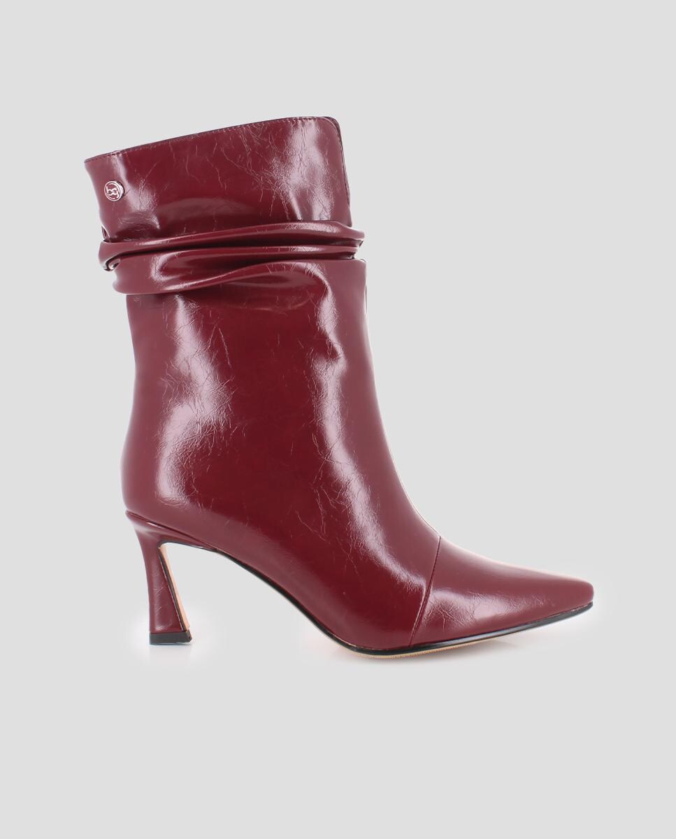 Botins com Biqueira Pontiaguda e Efeito Franzido Grená-1