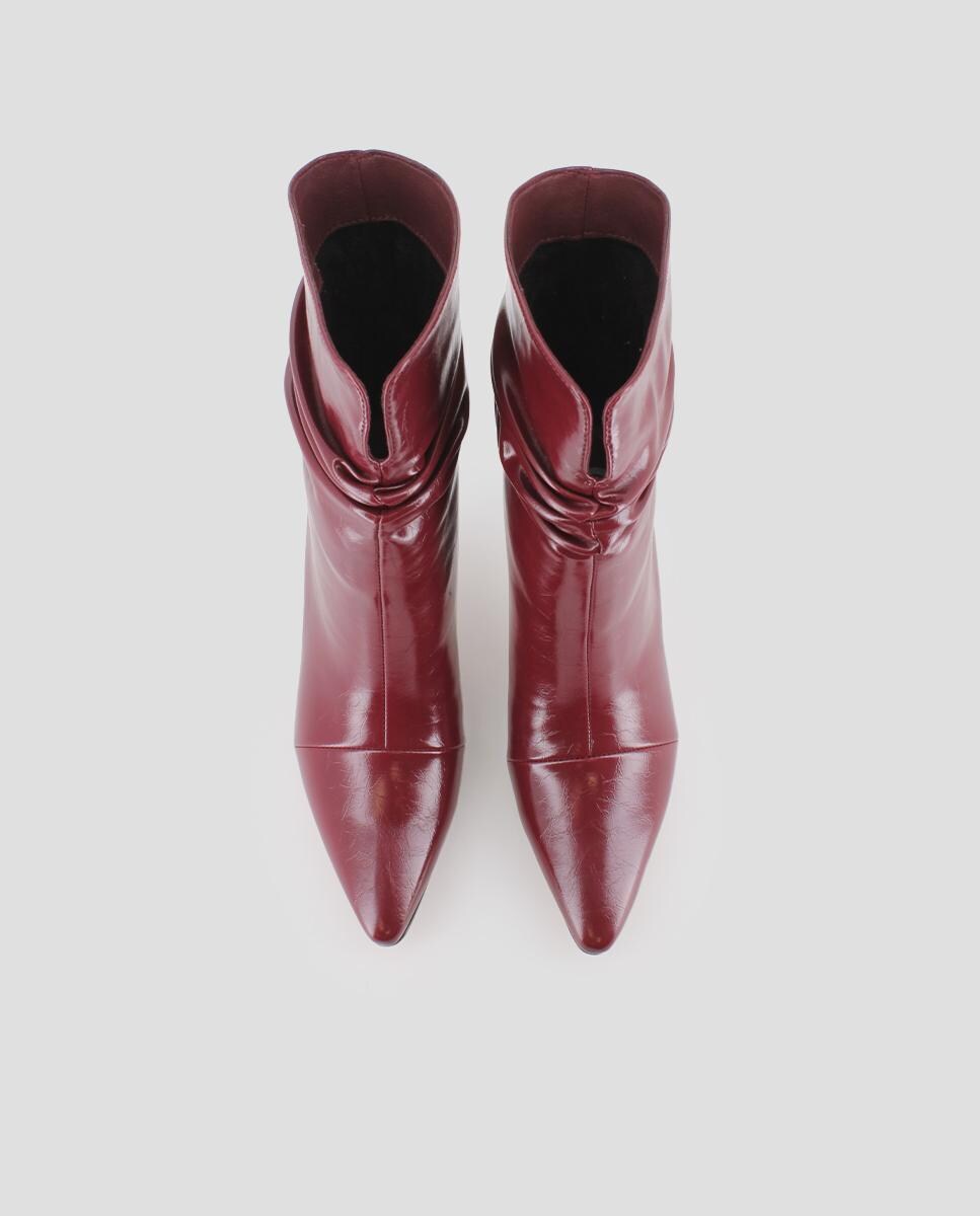 Botins com Biqueira Pontiaguda e Efeito Franzido Grená-5