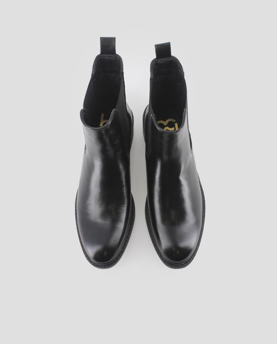 Botins Chelsea com Detalhe Metalizado Preto-5