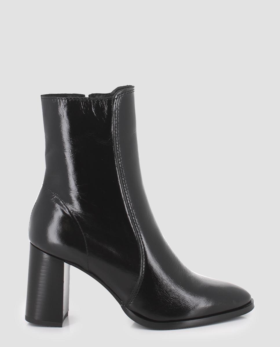 Botins de Pele em Preto Preto-1