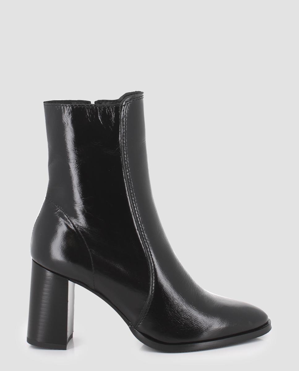 Botins de Pele em Preto Preto-1