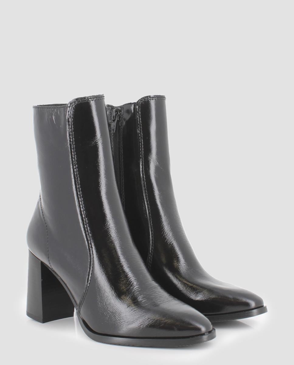 Botins de Pele em Preto Preto-2