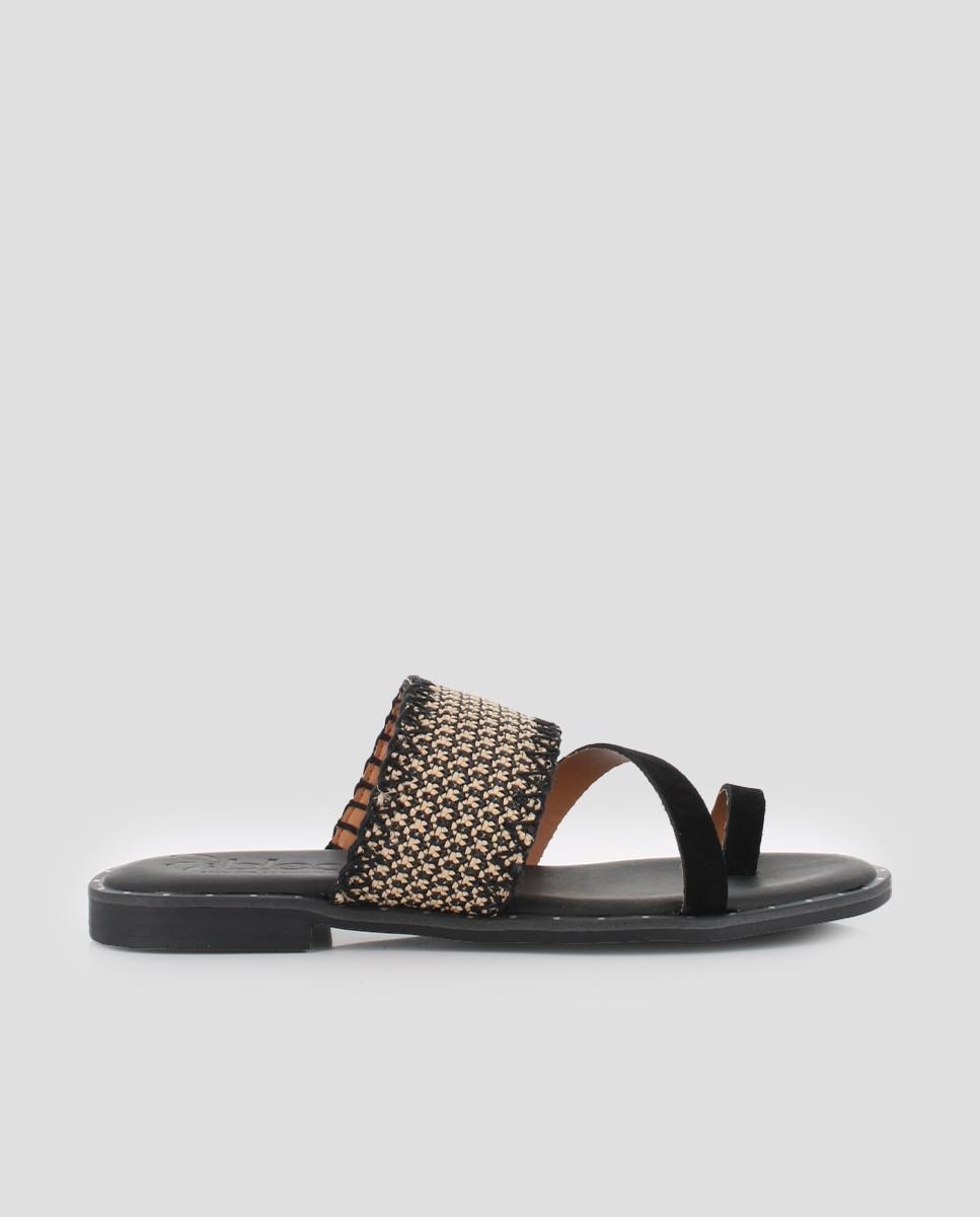 Imagem 0 de Sandálias Rasas com Design Assimétrico e Biqueira Redonda