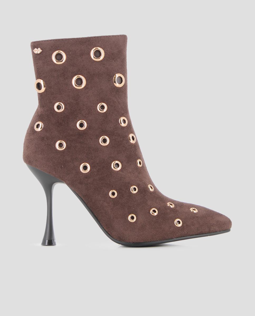 Botins Básicos com Salto Agulha e Detalhes de Ilhós Metálicos Castanho-1
