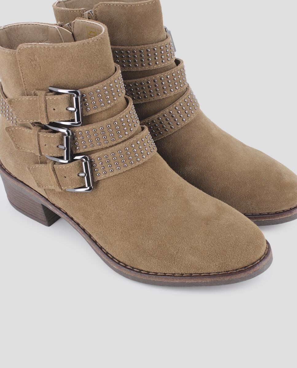 Botins com Salto Largo em Pele com Decorações e Fivelas Bege-4