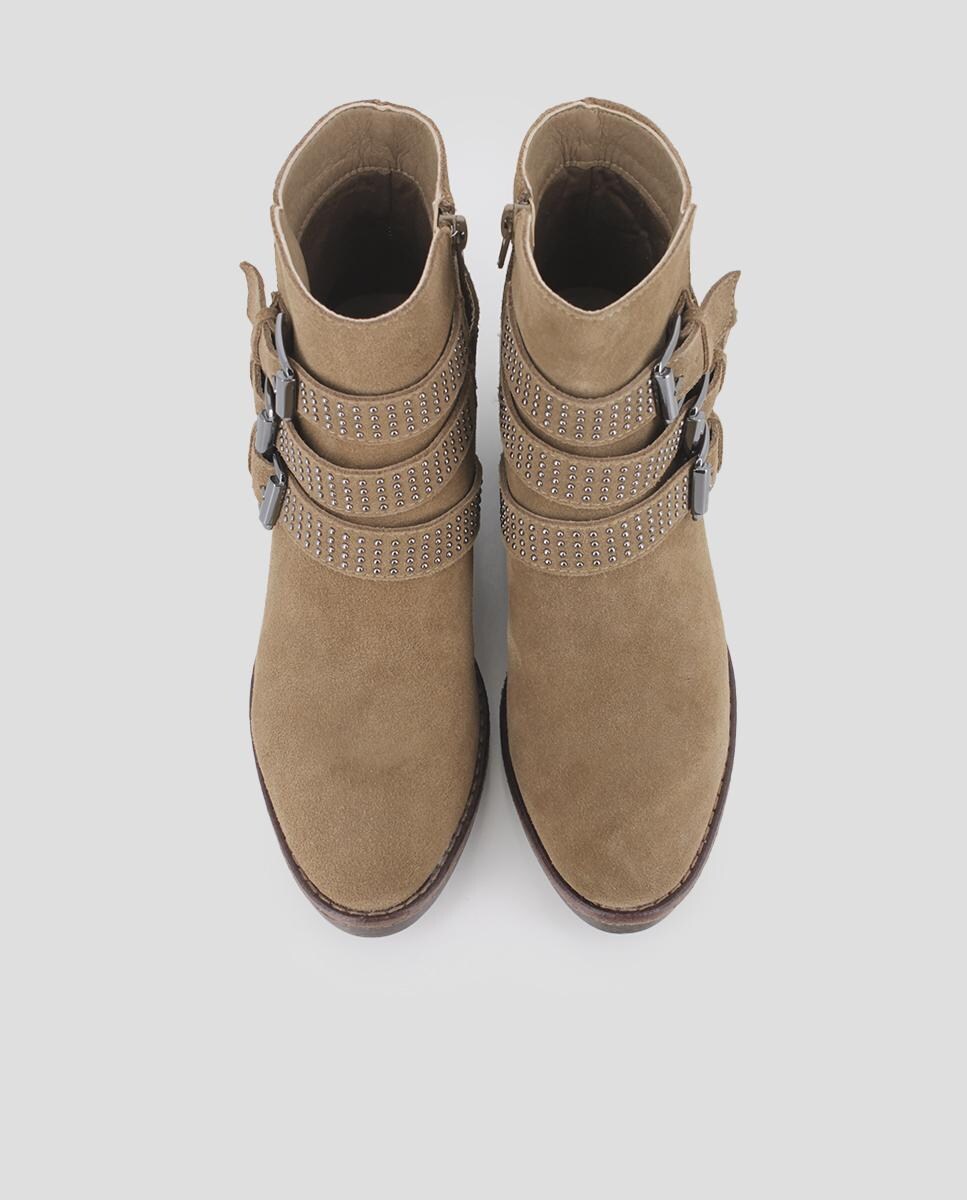 Botins com Salto Largo em Pele com Decorações e Fivelas Bege-5