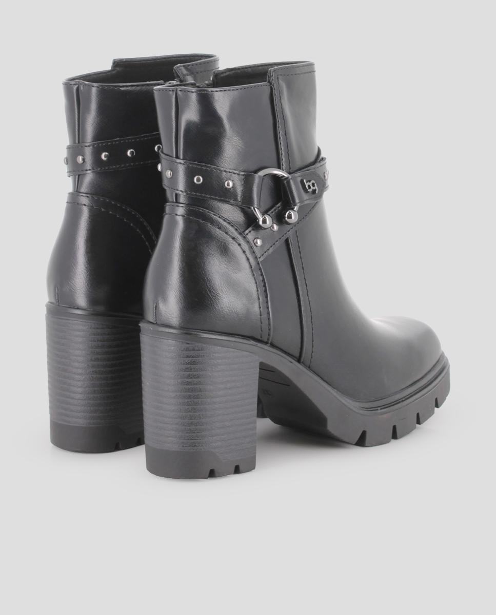 Botins com Sola Track de Salto Alto e Largo e com Detalhe de Peça Metálica Preto-3