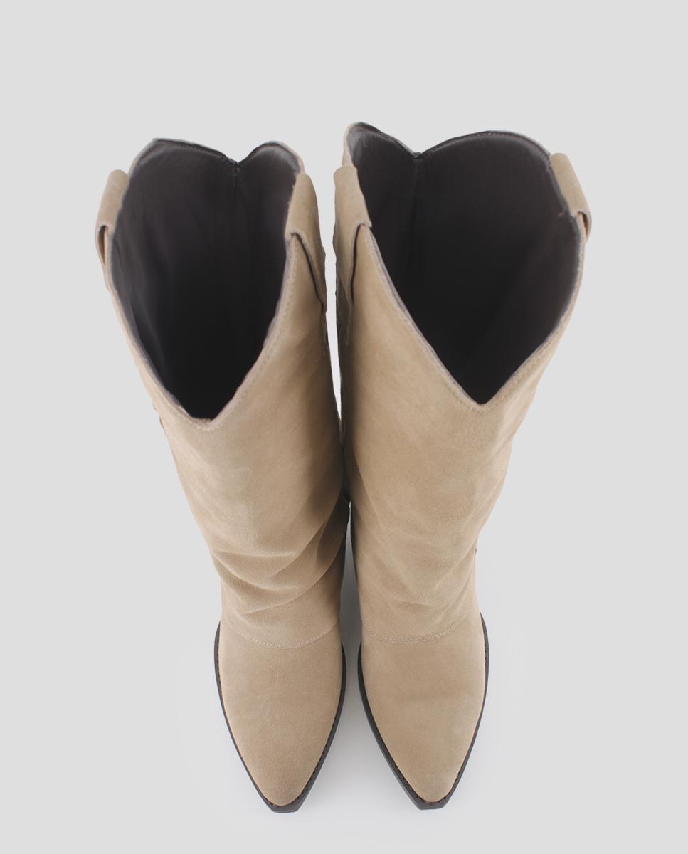 Botas Básicas de Cano Alto em Pele Camurça com Capa e Tacão Largo Camel-5