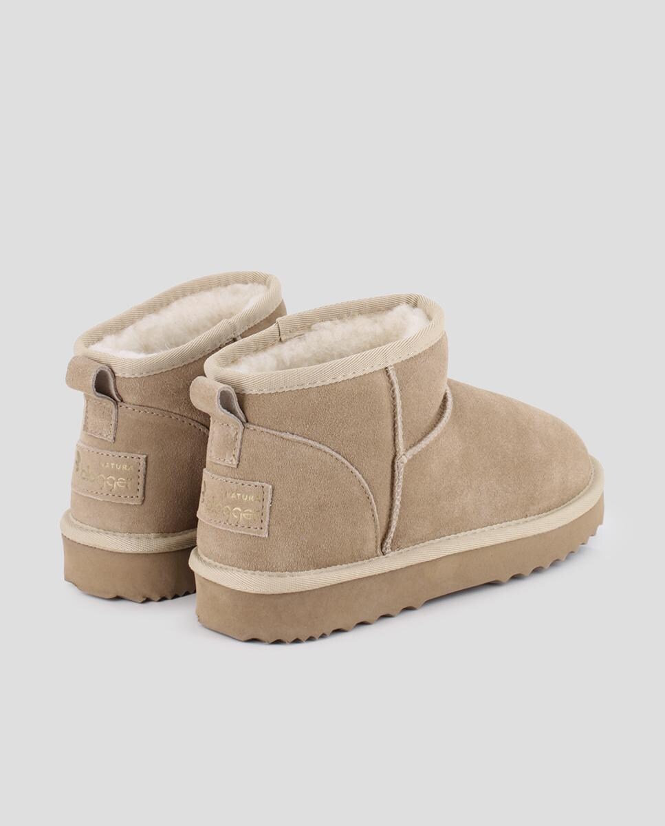 Botins Estilo Australiano de Sola Rasa em Pele Bege-3