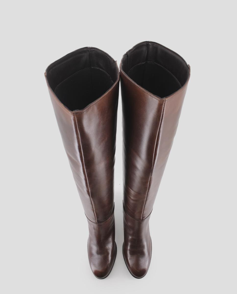 Botas Básicas de Cano Alto em Pele com Tacão Largo e Alto Castanho-5