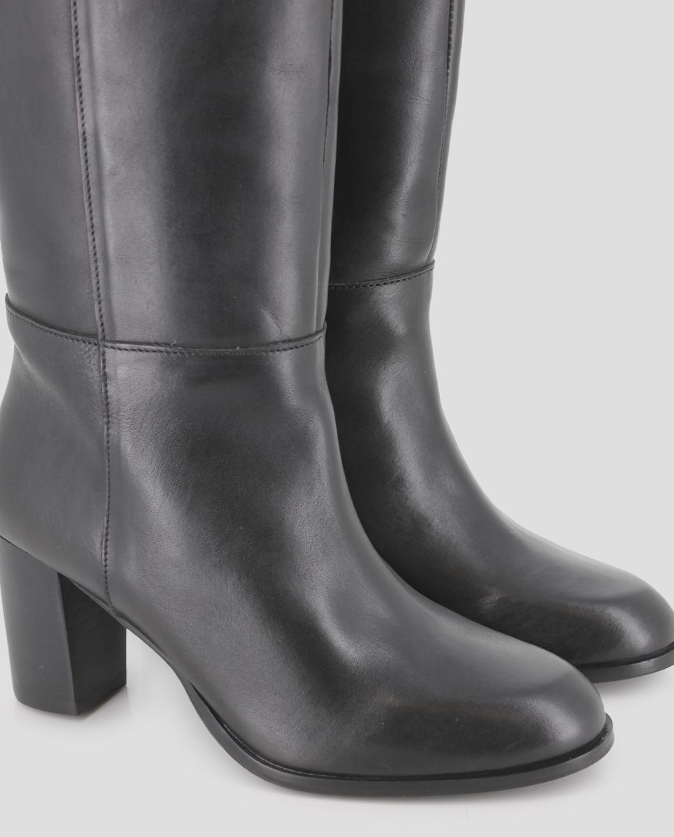 Botas Básicas de Cano Alto em Pele com Tacão Largo e Alto Preto-4