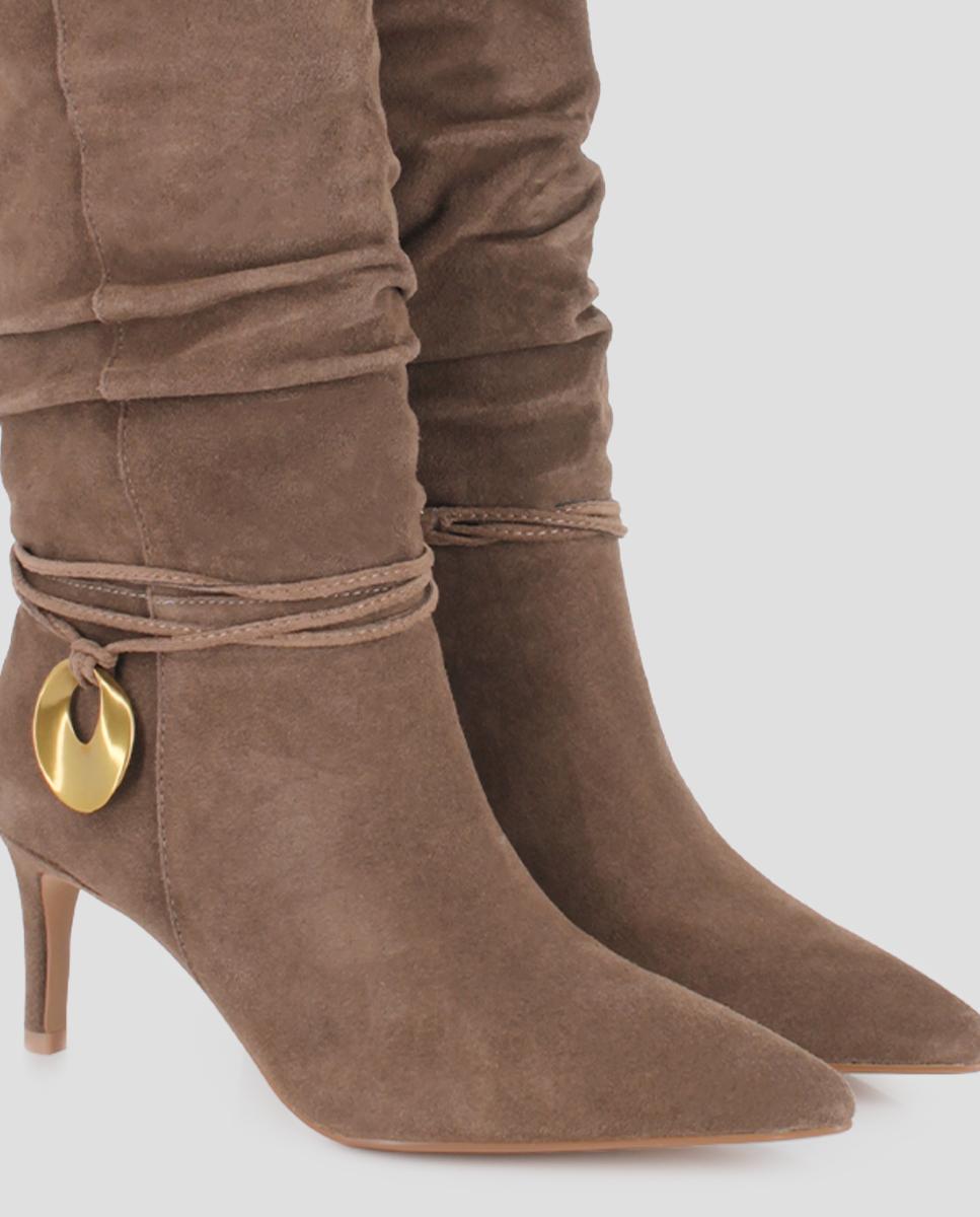 Botas Altas Kassia de Pele com Tacão Areia-4