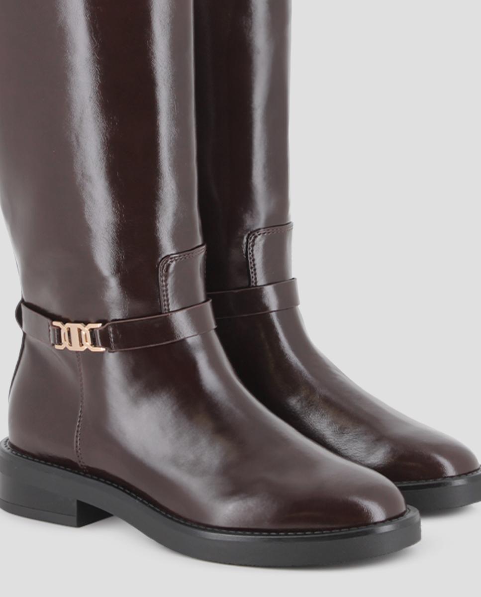 Botas Altas em Polipiel com Detalhe Metálico Arya Castanho-4