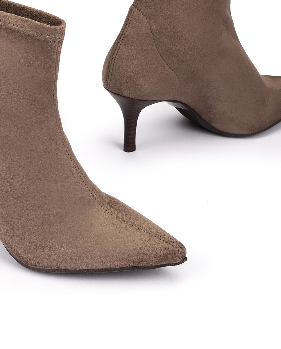 Botins de Tecido em Topo Taupe-4