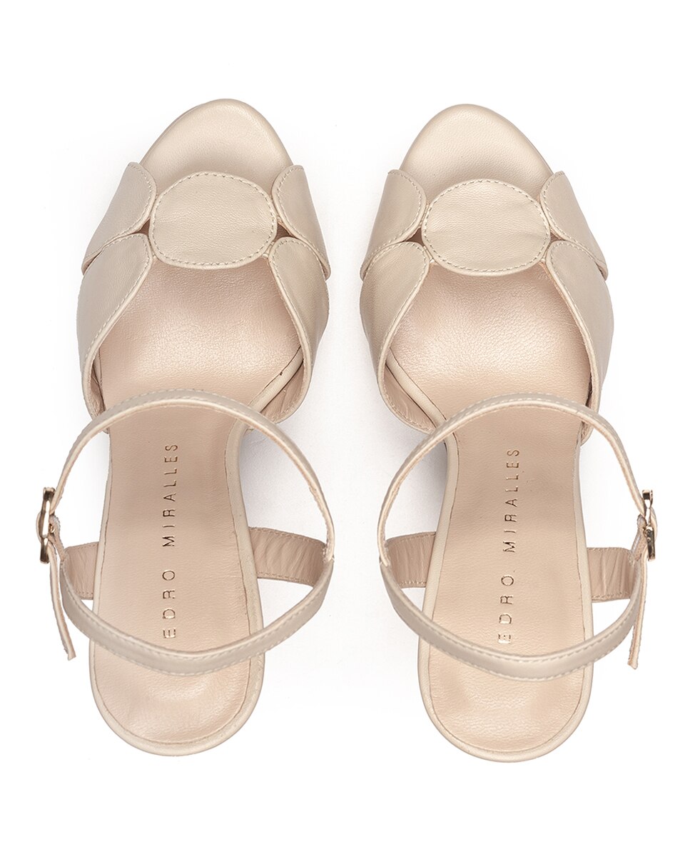 Sandálias de Pele em Bege com Plataforma Bege-3