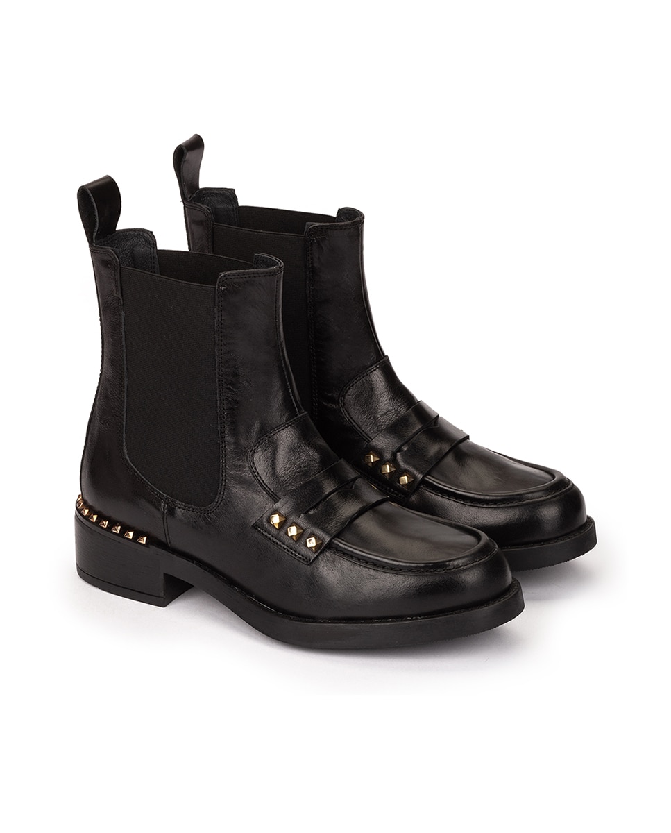 Botins Rasos com Tachas e Elástico Preto-2