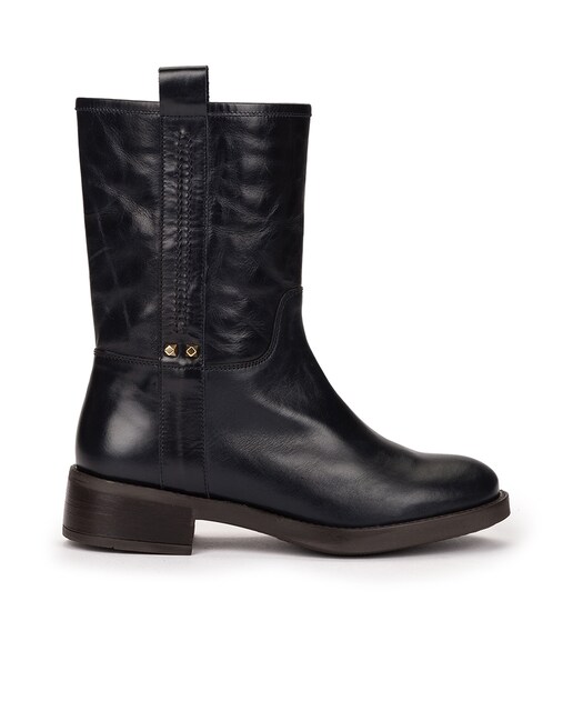 Imagem 0 de Botas de Pele com Detalhes
