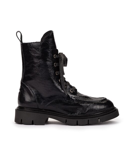 Imagem 0 de Botins Estilo Militar de Verniz