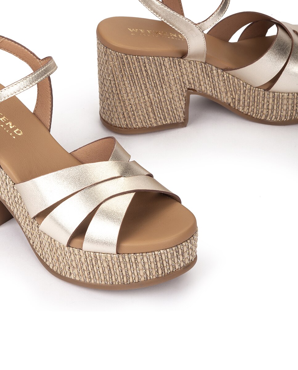 Sandálias de Plataforma com Piso de Brilhos Dourado-4
