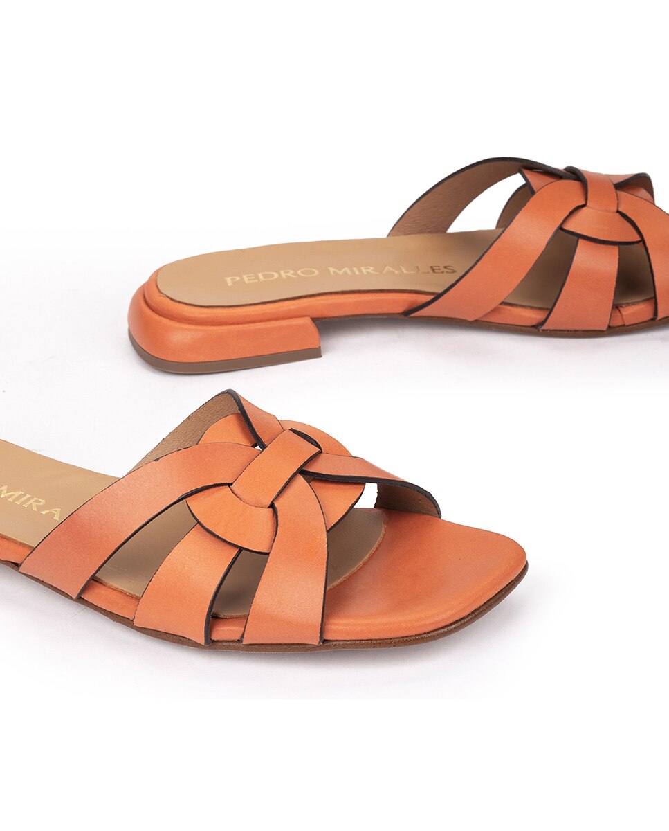Sandálias Rasas de Pele Laranja-4
