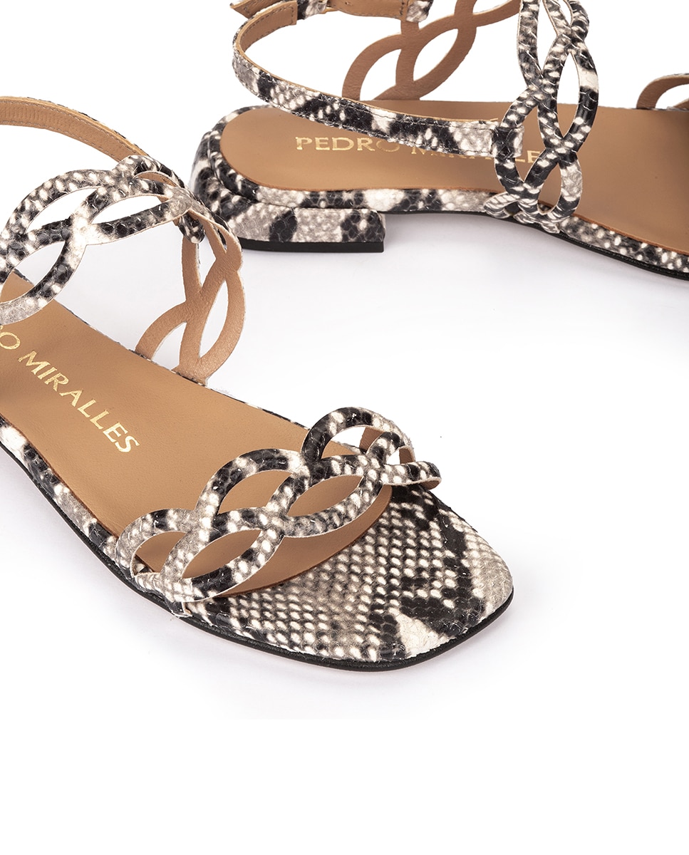 Sandálias Rasas com Fecho de Fivela Preto-4