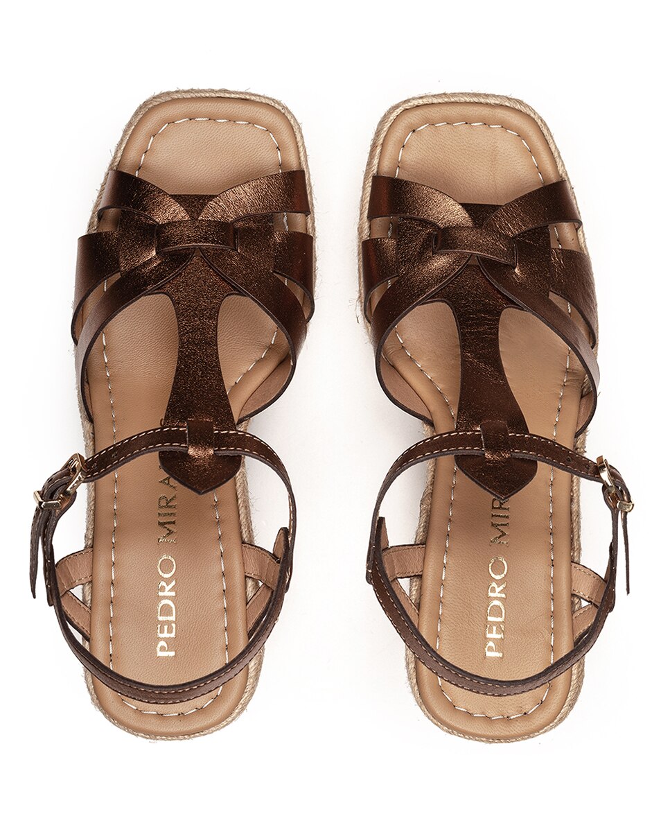 Sandálias de Cunha em Pele com Fivela Castanho-3