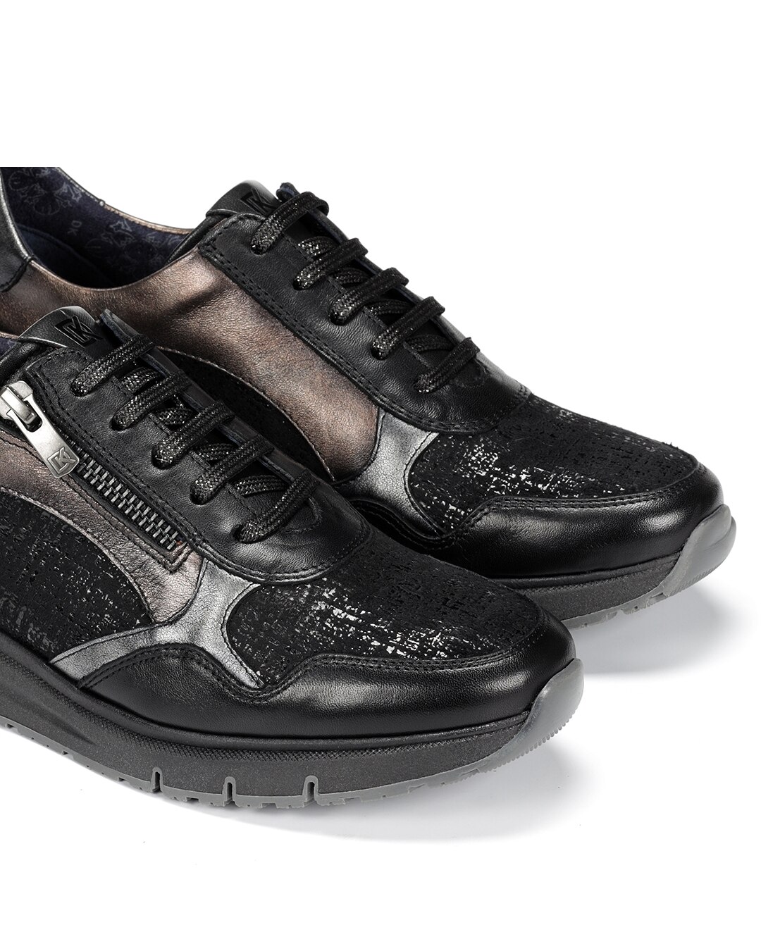 Sapatos de Cordões Fabricados em Têxtil Preto-6