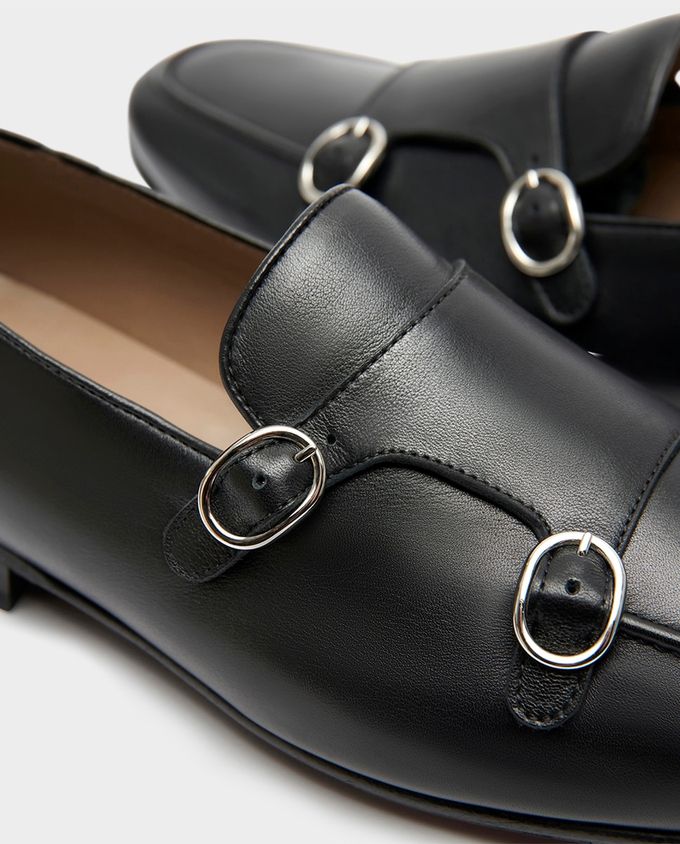 Mocassins com Fivelas de Pele Preto-3