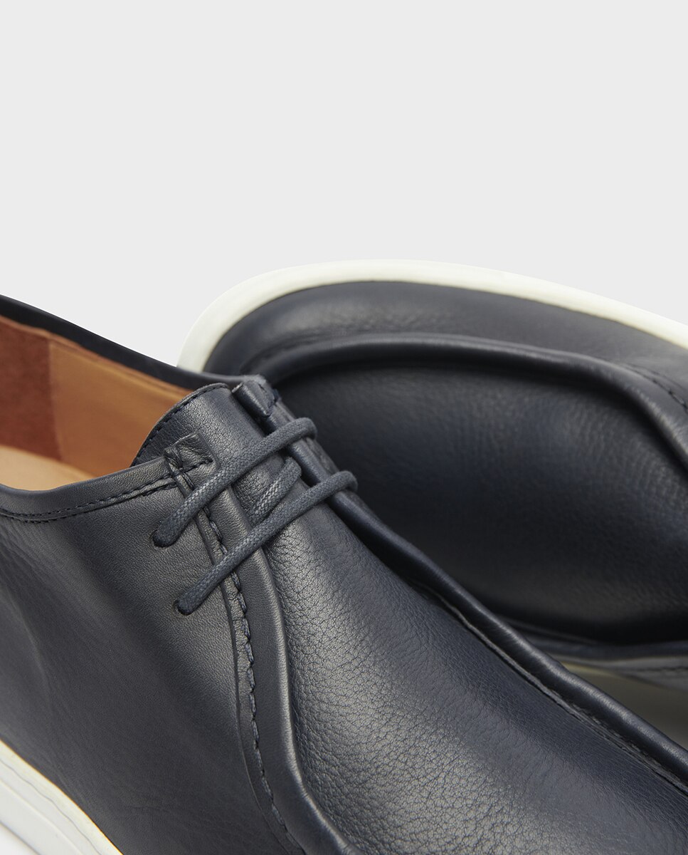 Sapatos Wallabee de Cordões em Pele Navy-5
