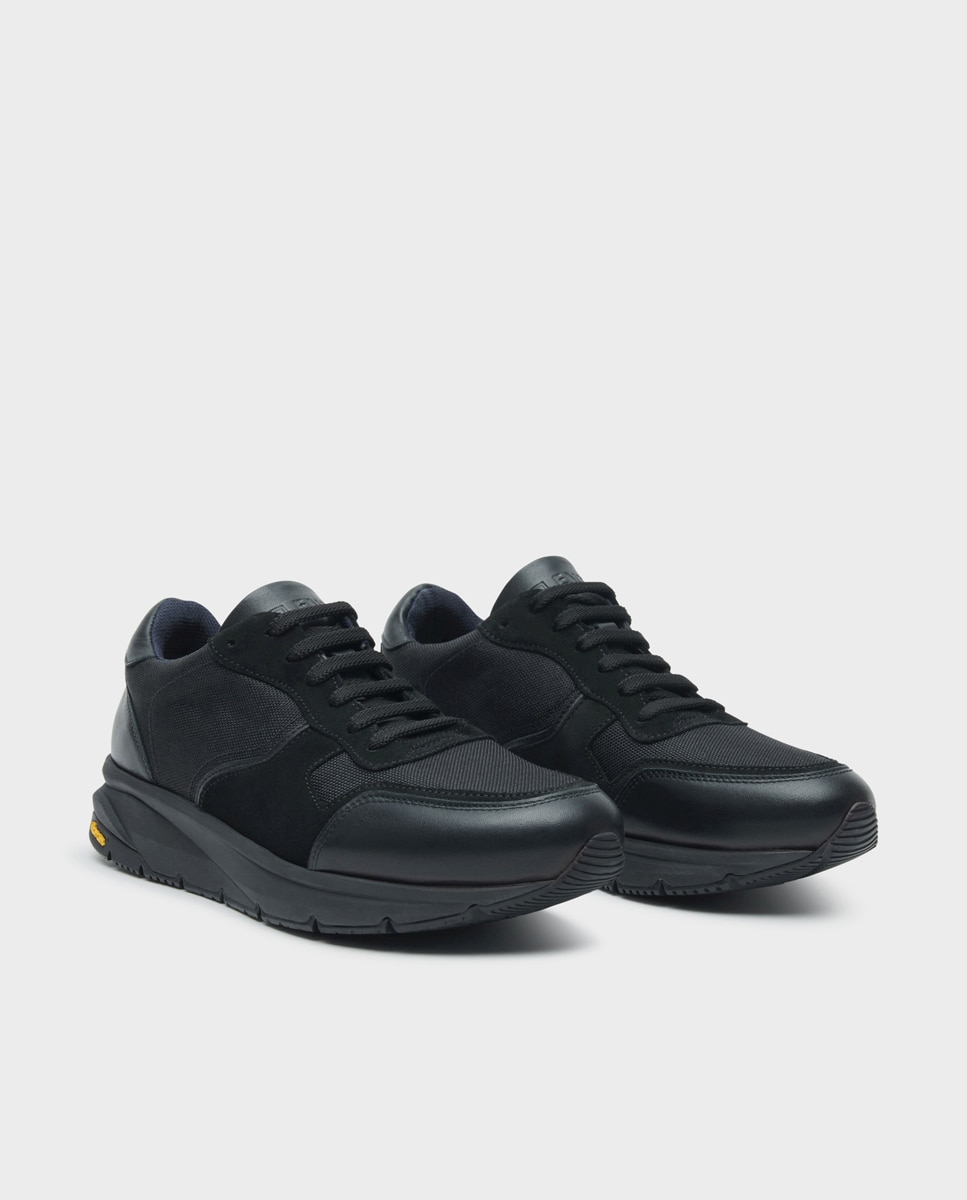 Sapatilhas em Pele e Têxtil com Sola Vibram Largura Especial Preto-2