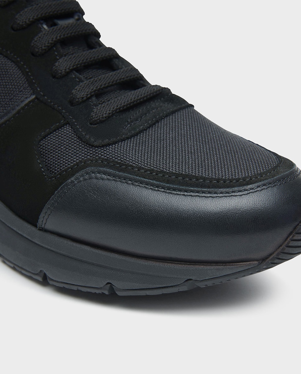 Sapatilhas em Pele e Têxtil com Sola Vibram Largura Especial Preto-3
