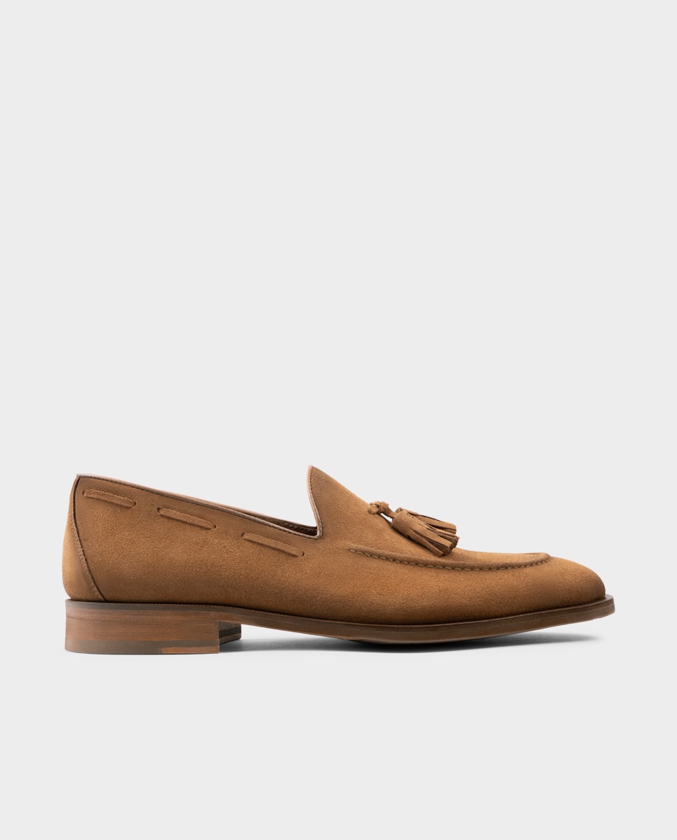 Imagem 0 de Mocassins de Pele com Pompom Largura Especial