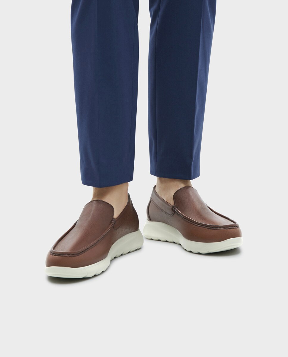 Mocassins de Pele e Sola com Amortecimento Extra Castanho-4
