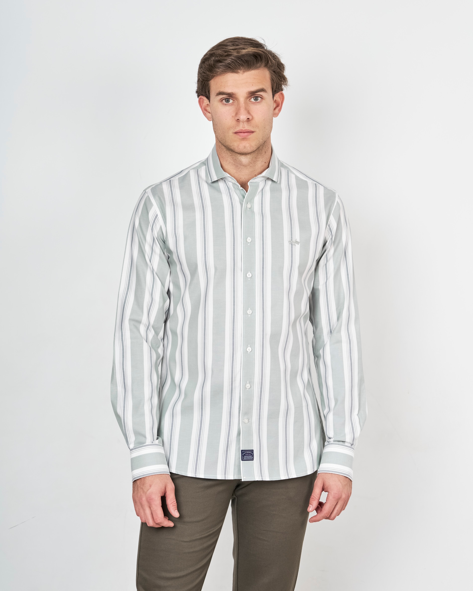 Imagem 0 de Camisa Oxford Corte Regular Às Riscas