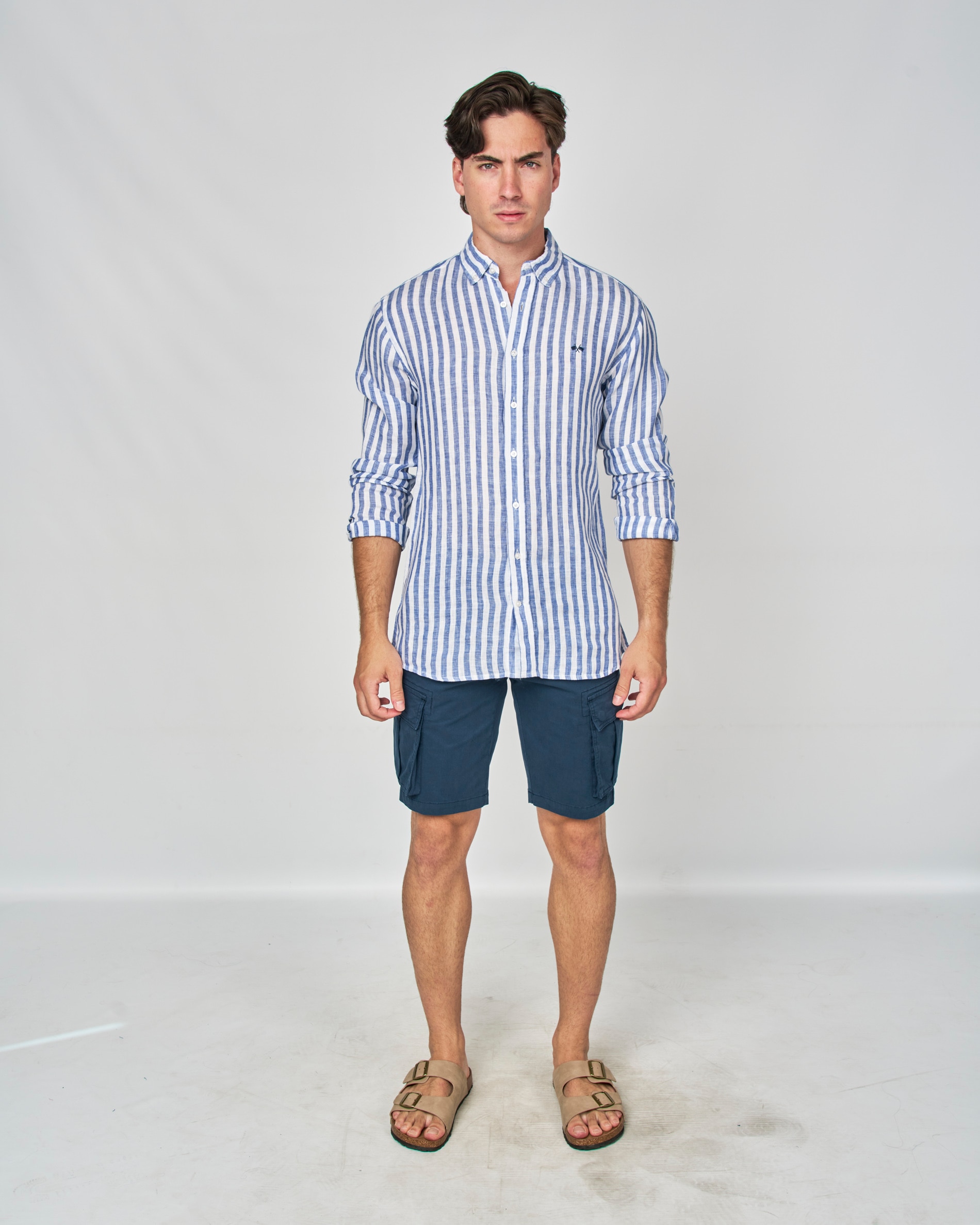 Camisa em Linho Às Riscas Azul-claro-4