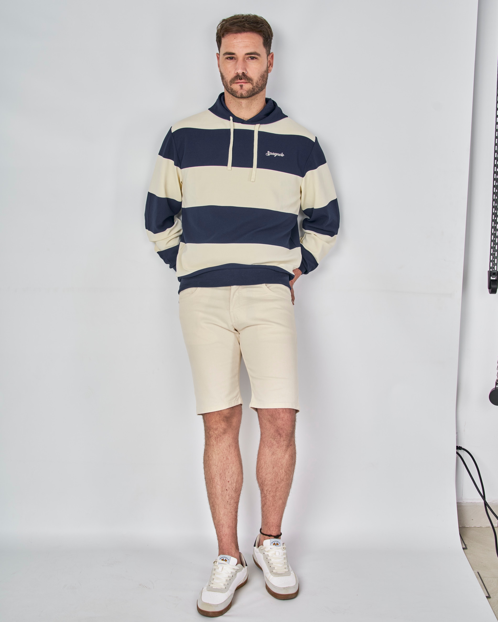 Sweatshirt com Capuz Às Riscas Azul / Bege-4