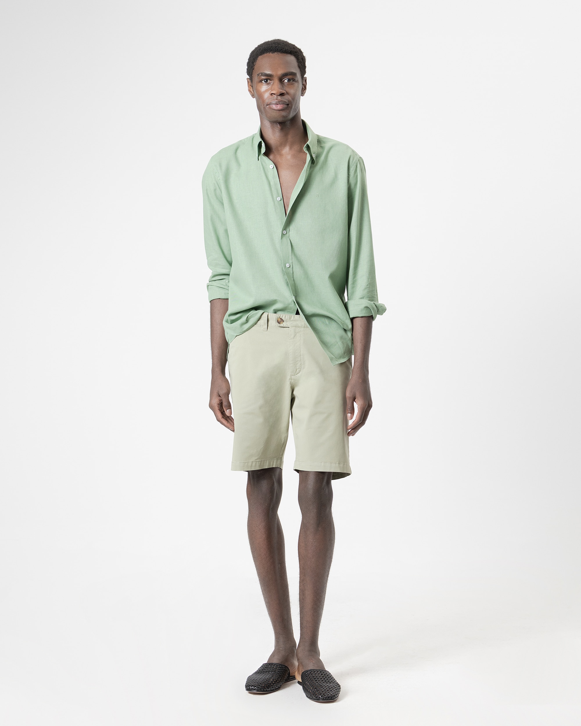 Imagem 0 de Bermuda Clássica Slim Fit