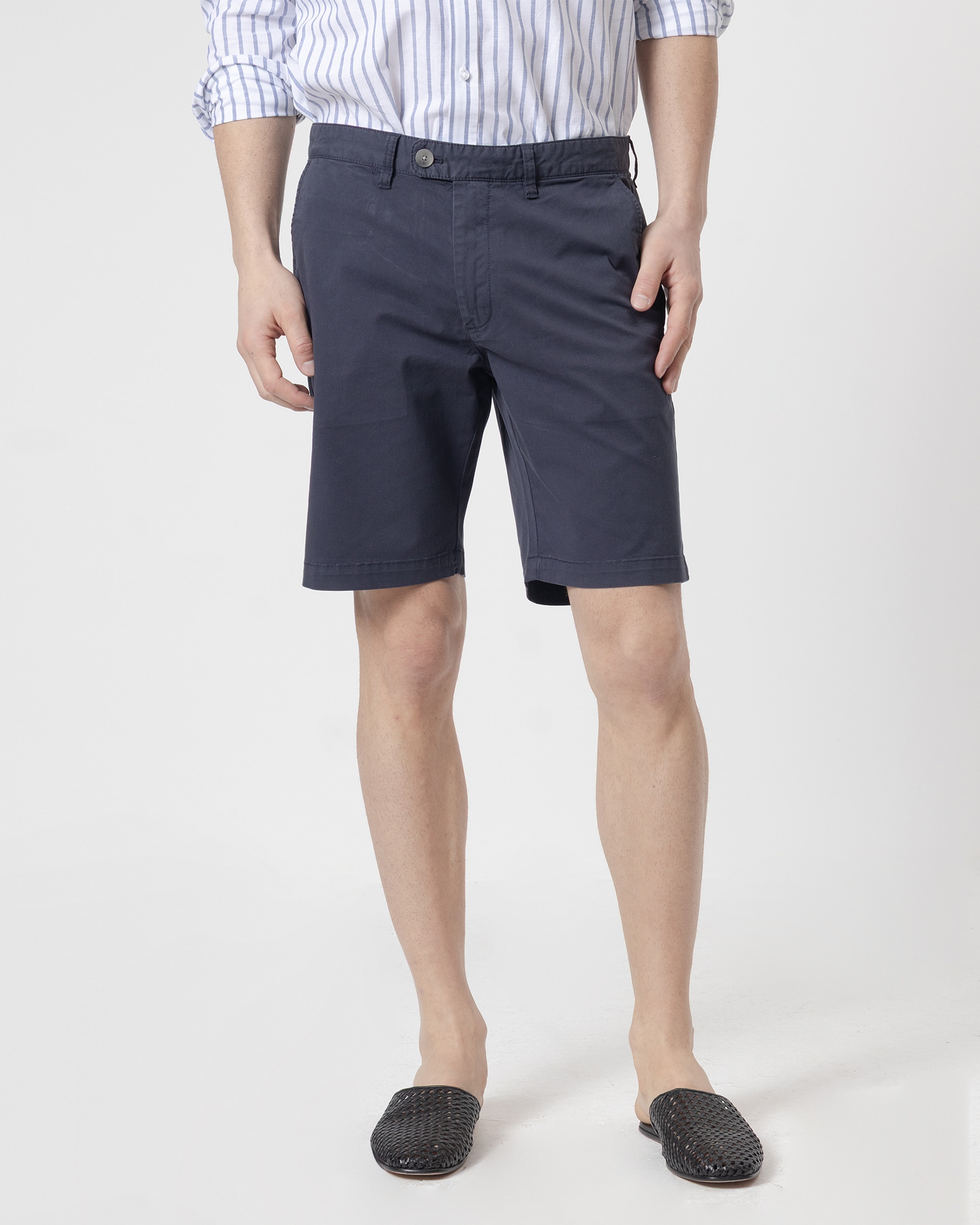 Bermuda Clássica Slim Fit Azul-marinho-2