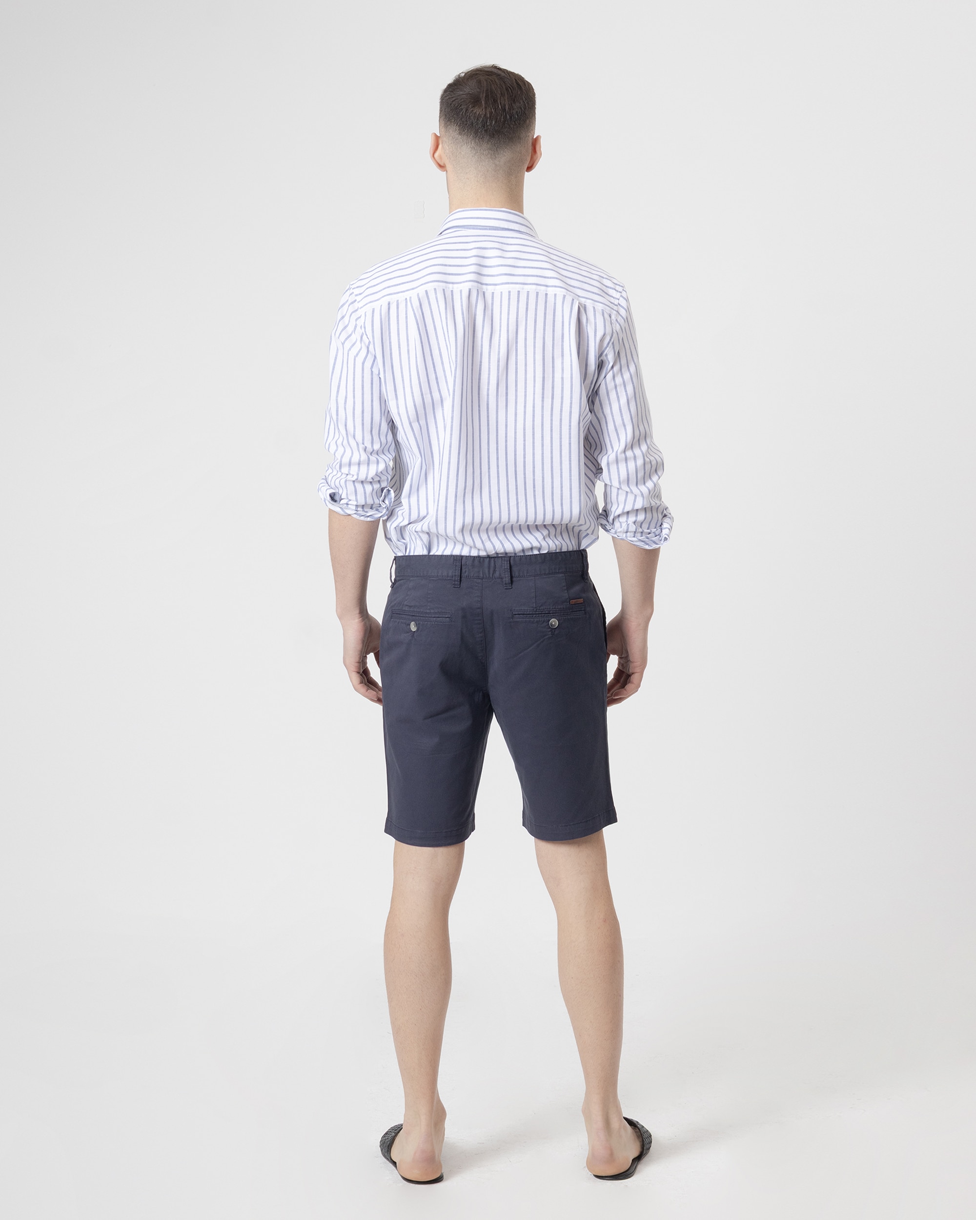 Bermuda Clássica Slim Fit Azul-marinho-4