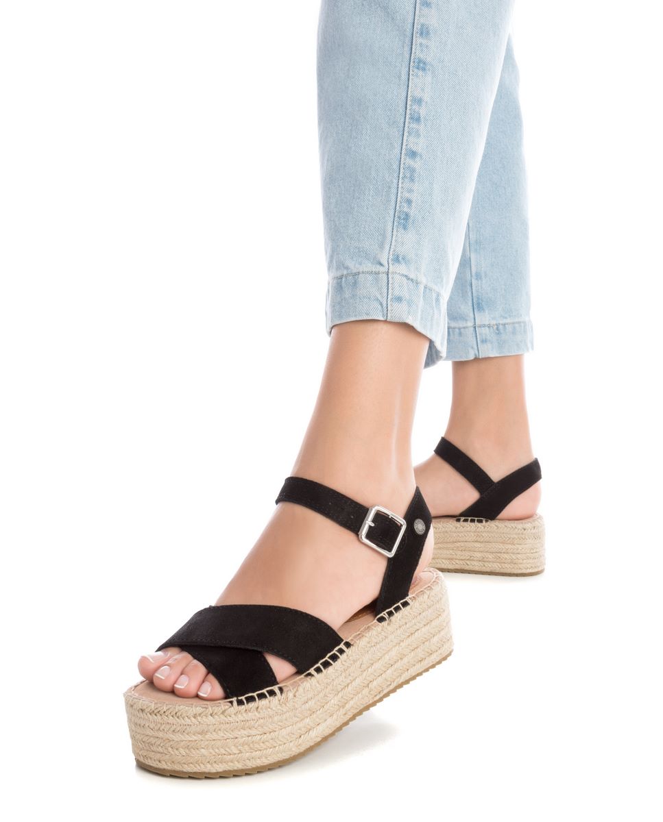 Alpercatas de Pele com Fecho de Fivela Preto-2