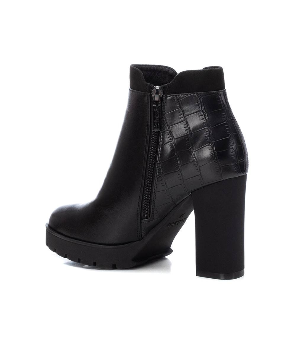 Botins com Fecho Zip e Sola de Borracha Preto-4
