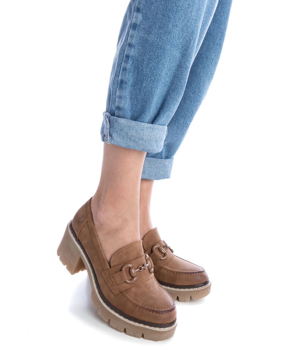 Mocassins de Salto com Fivela Decorativa Camel-2