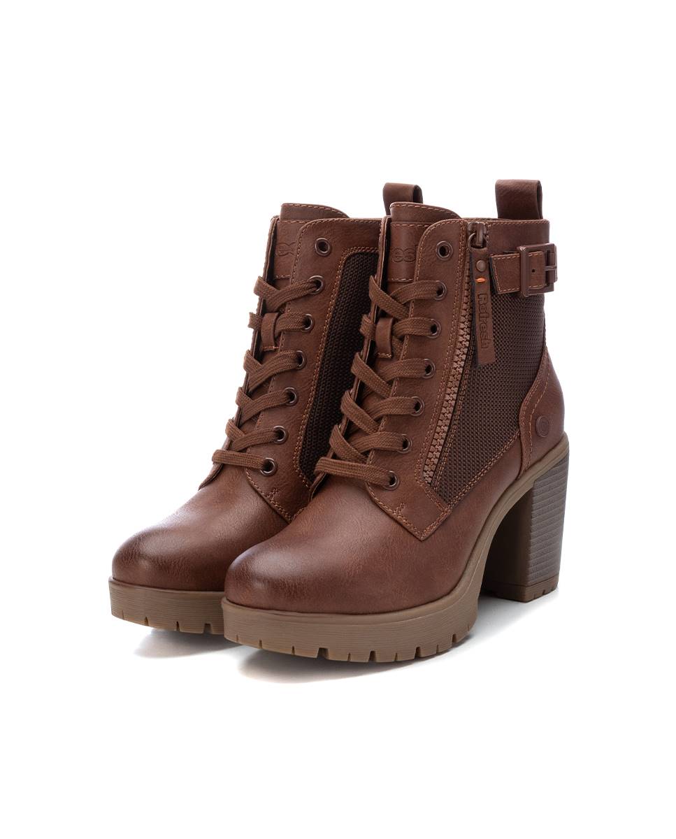 Botins com Atacadores e Tacão Alto Camel-5