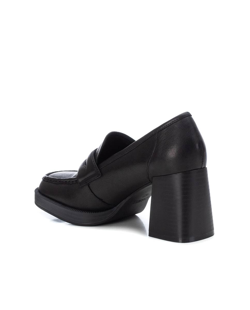 Mocassins com Plataforma de Pele Preto-4