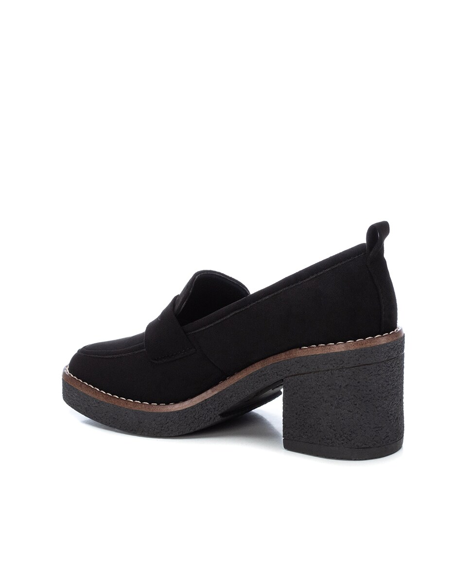 Mocassins com Tacão e Sola de Borracha Preto-4