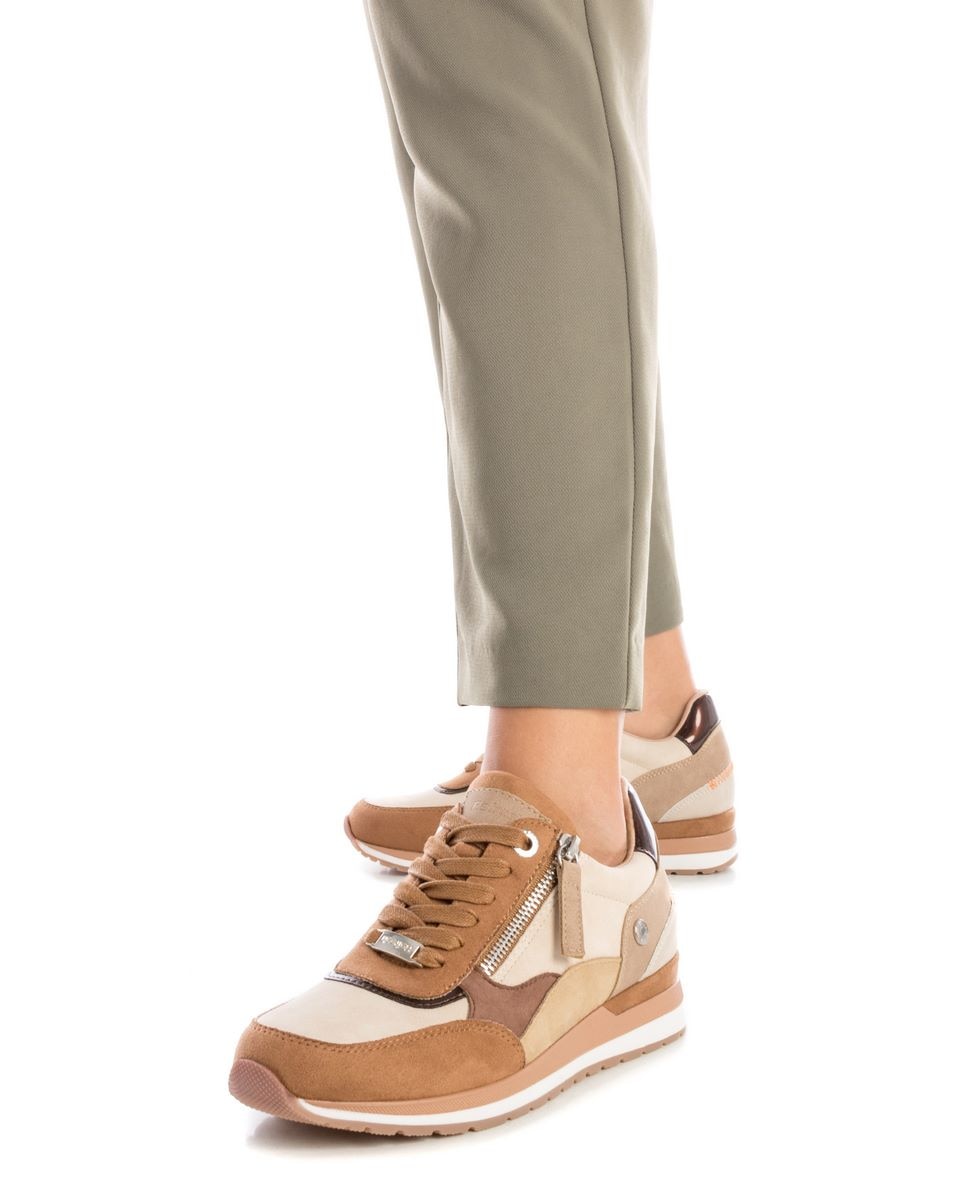Sapatilhas Básicas com Atacadores e Fecho Zip Lateral Camel-2